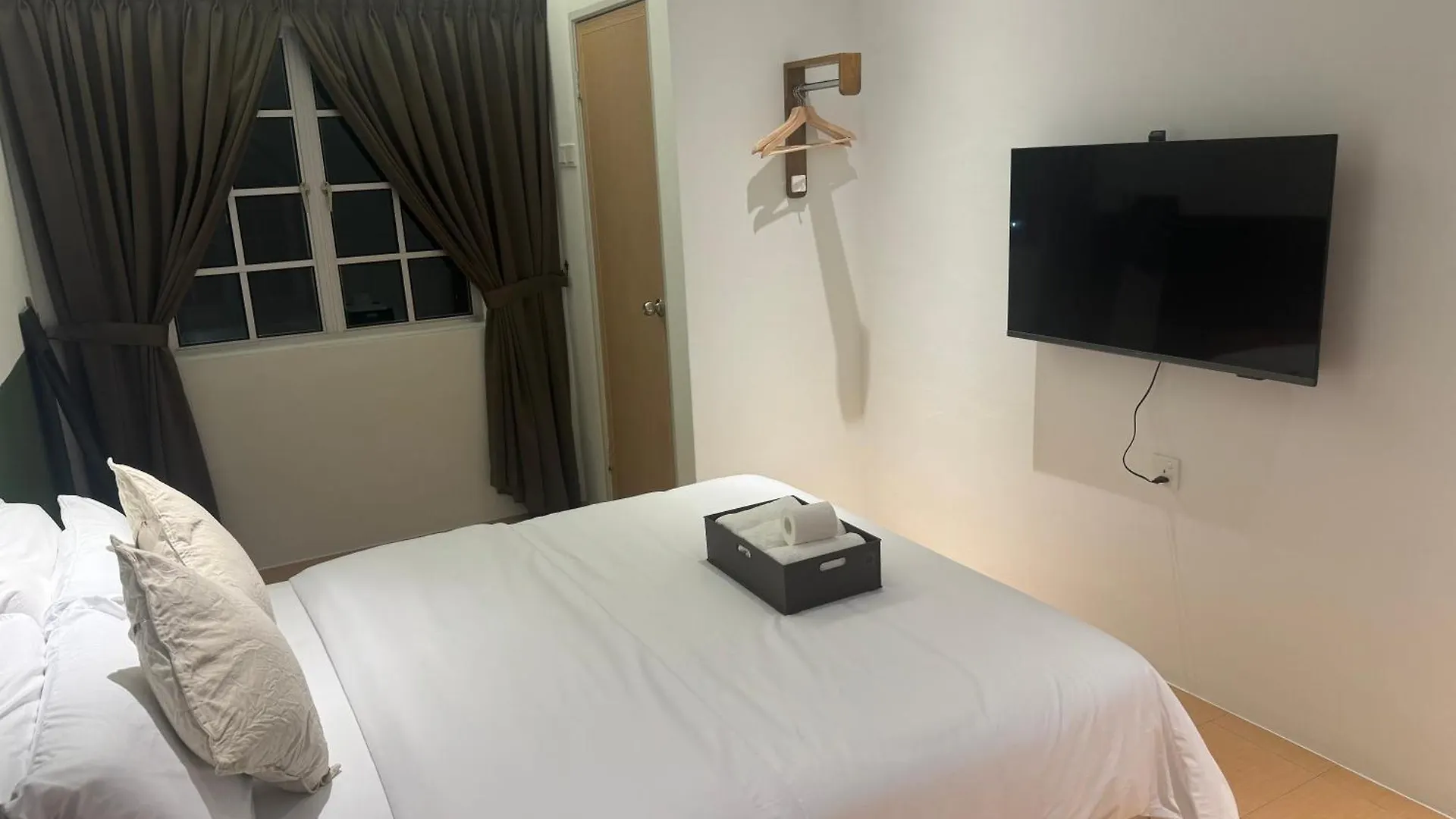 Jambul Villa 3-Storey Corner House 6Bed5Bathroom Bayan Lepas Malaysia
